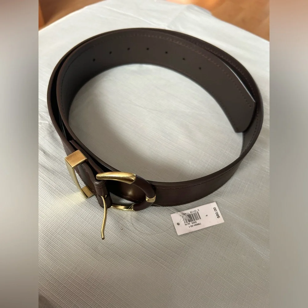 Banana Republic Leather Belt - Picture 2 of 6